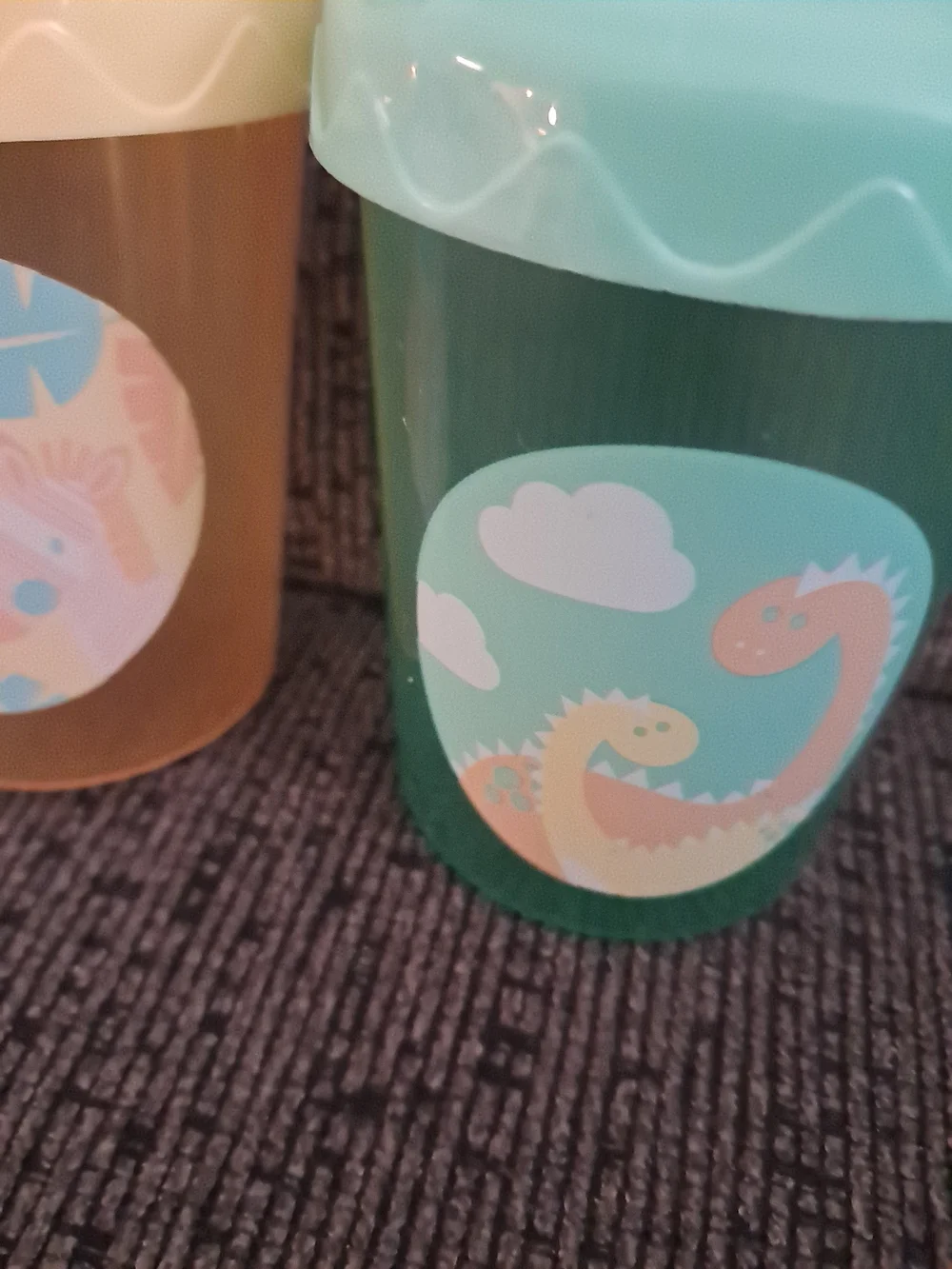 Children's Pastel Green and Yellow Sippy Cup Set - Home Party Supplies